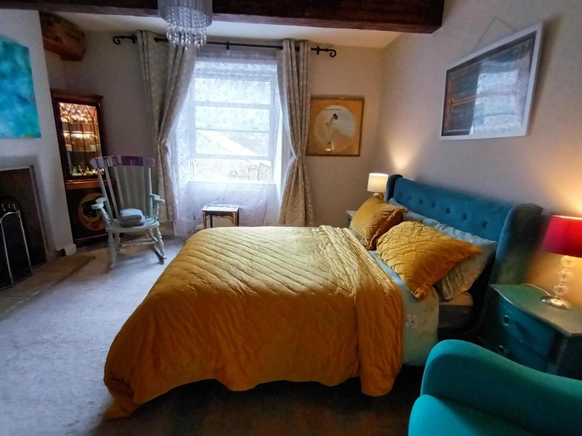 4 Bedroom Period Townhouse In The Heart Of Hebden เฮบเดนบริดจ์ ภายนอก รูปภาพ