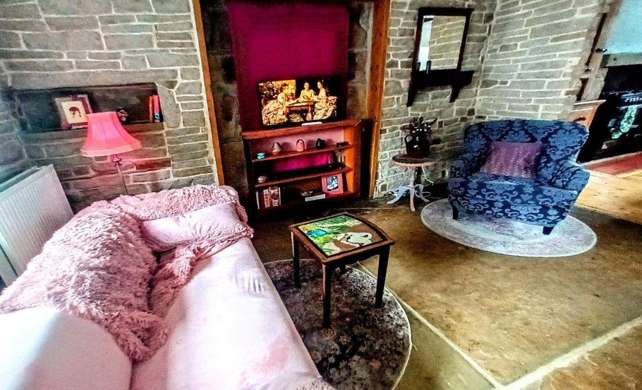 4 Bedroom Period Townhouse In The Heart Of Hebden เฮบเดนบริดจ์ ภายนอก รูปภาพ